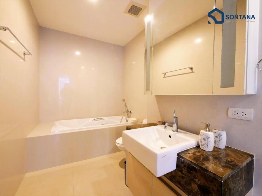 Apartment Expansive Modern - Bts Phrom Phong - Ultra Fast Wifi *